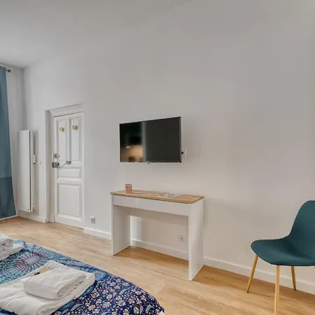 Sainte-catherine By Yume Τουλούζη